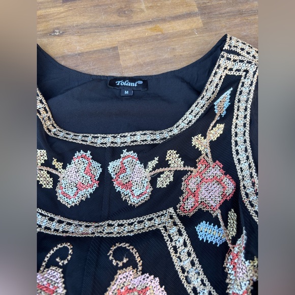 TOLANI flower Embroidered Black Dress - Picture 7 of 8